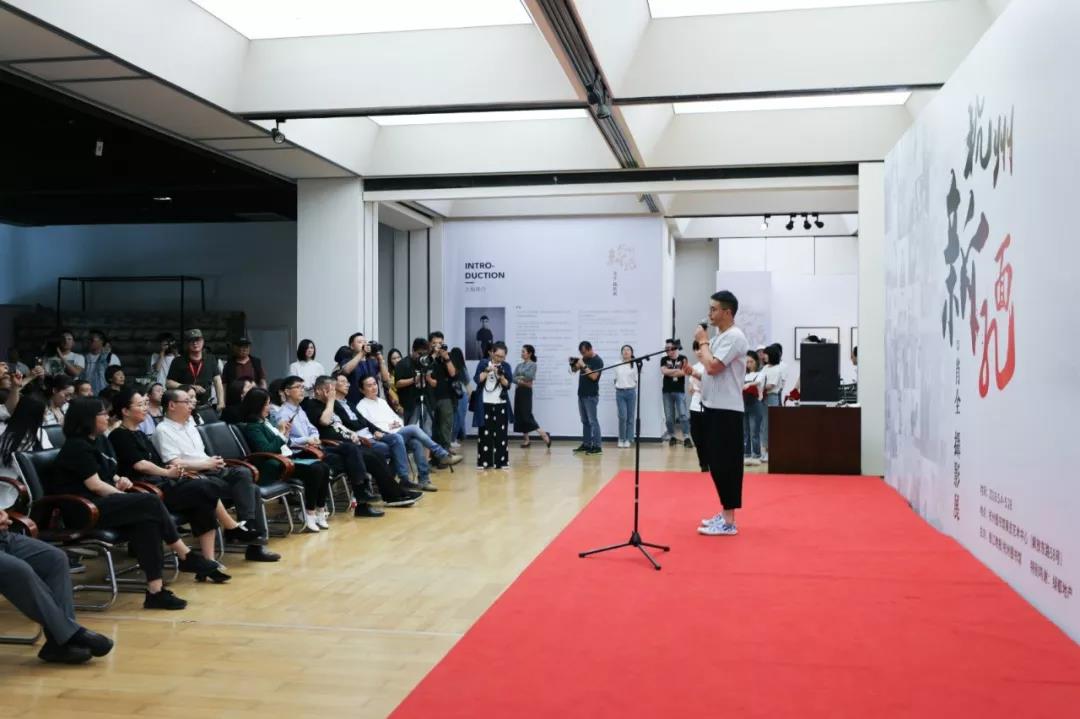 时隔一载，，，，，优美再续，，，，，赏金女王地产&amp;肖全杭州新面目摄影展温情启幕